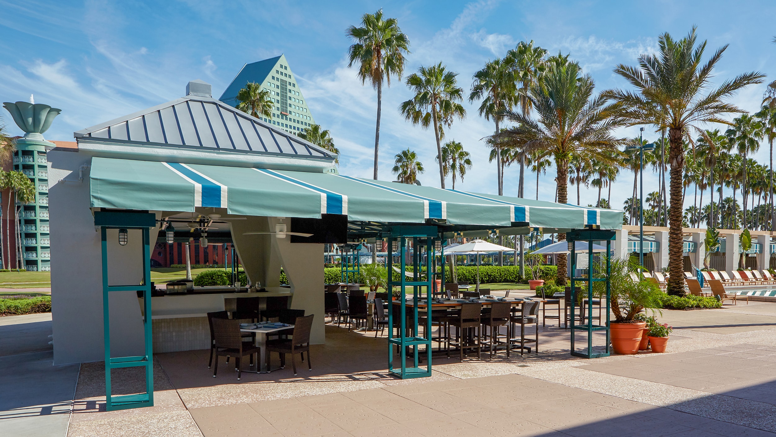 A view of the Splash Poolside Bar & Grill restaurant at the Walt Disney World Swan Resort