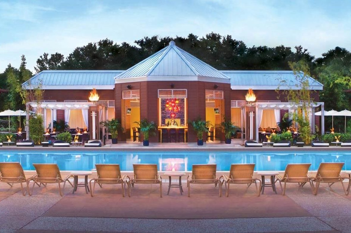 Cabana Bar and Beach Club جناح بجانب المسبح عند الغسق